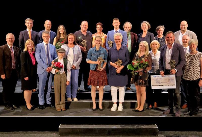 Silke Renk-Lange, Siegerin Bürgerpreis - Der Esel, der auf Rosen geht